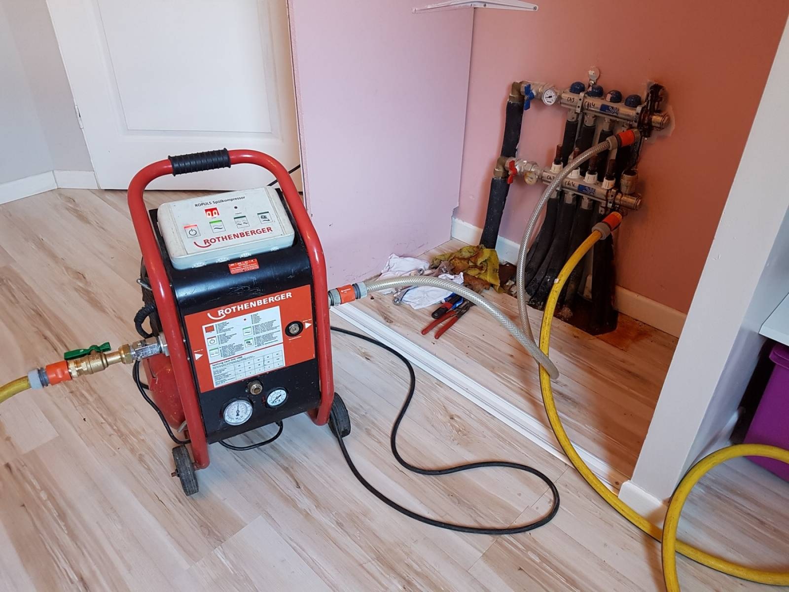 Ümraniye Huzur Vaillant Hermetik Şofben Kombi Bakımı